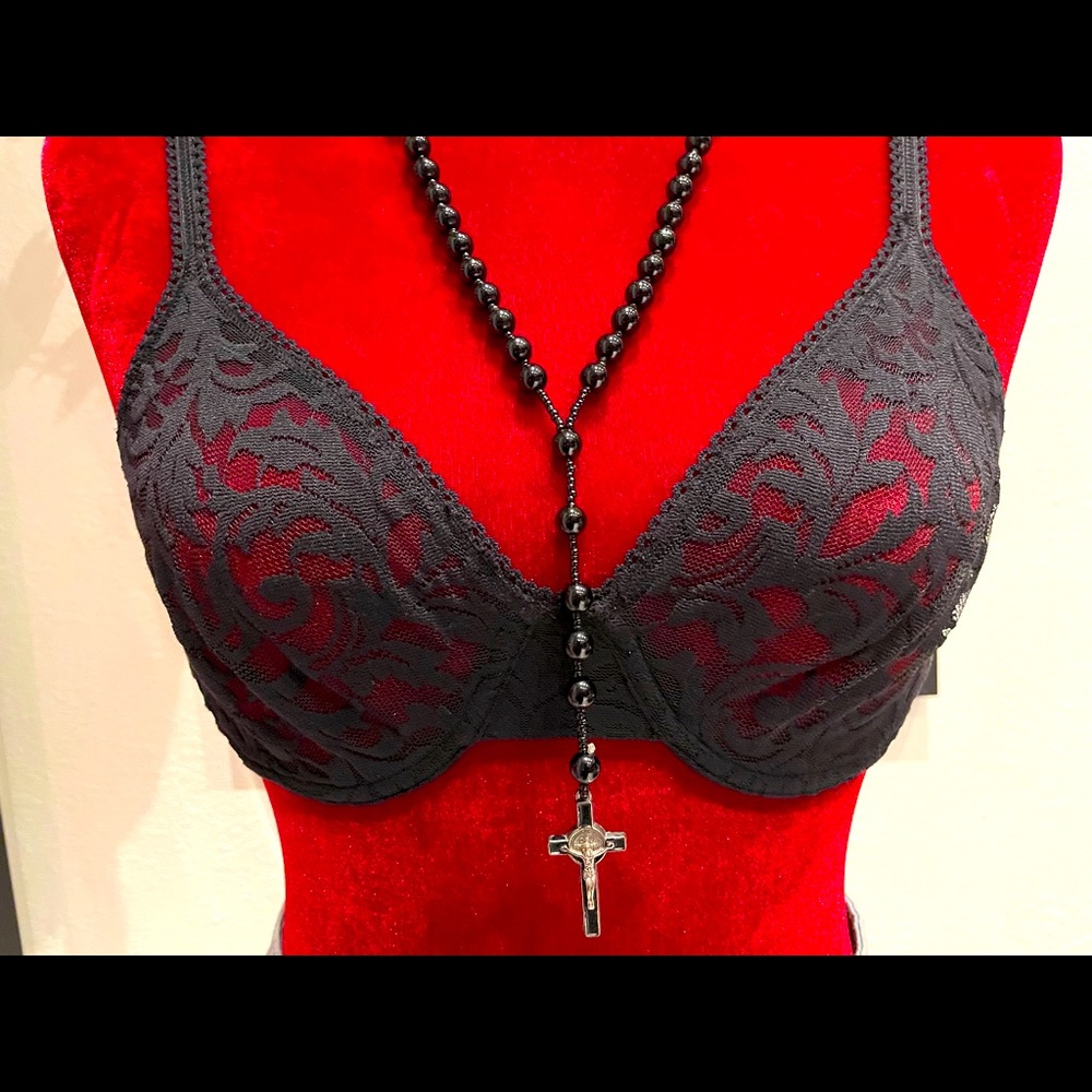 Vintage 1950s lace bra